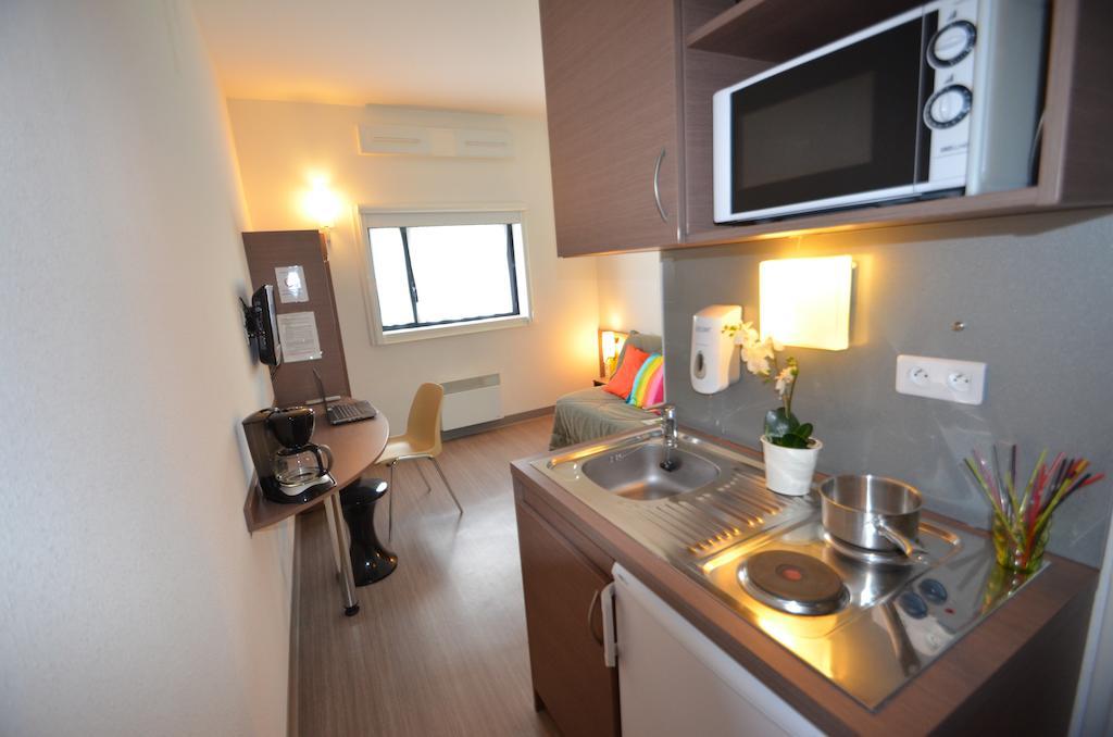 Pauseome Apparthotel Caen Habitación foto